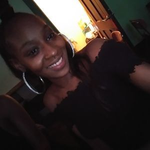 Meet your Posher, Shawntenique